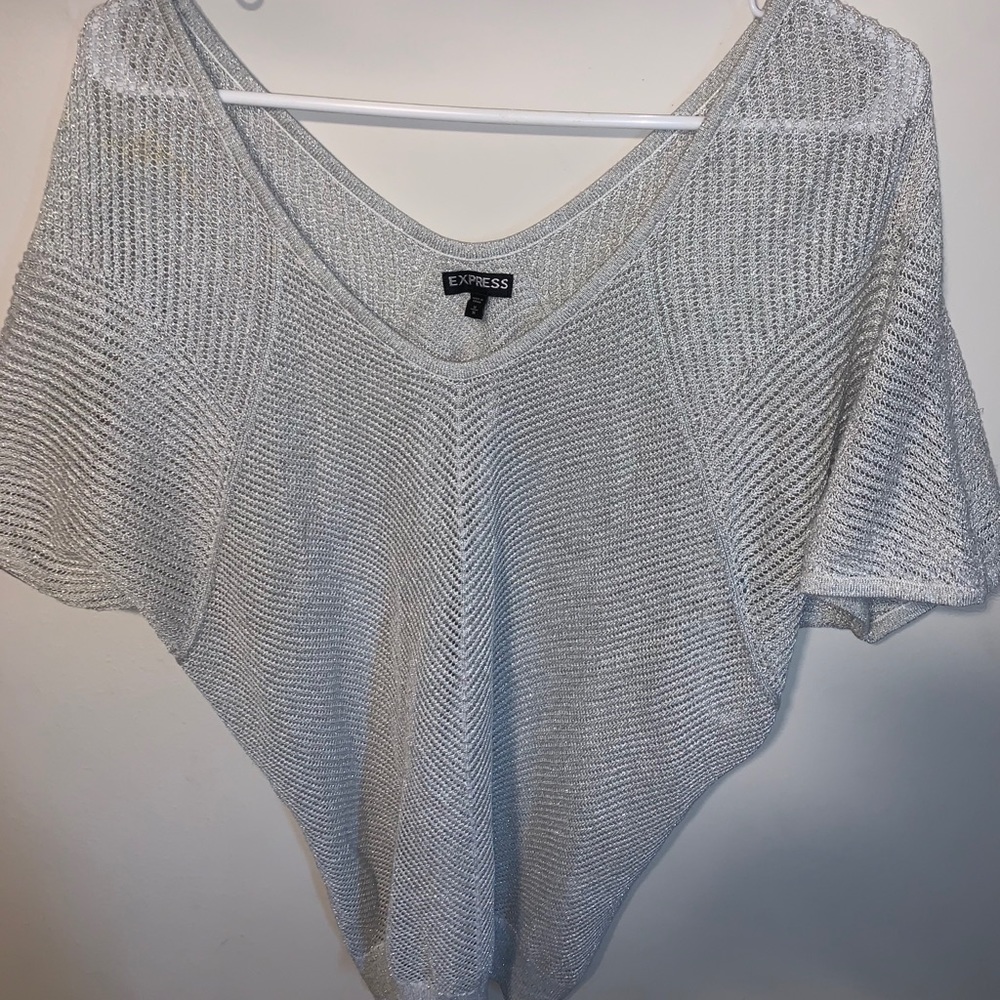 M Express silver and gray knit wide necked shirt